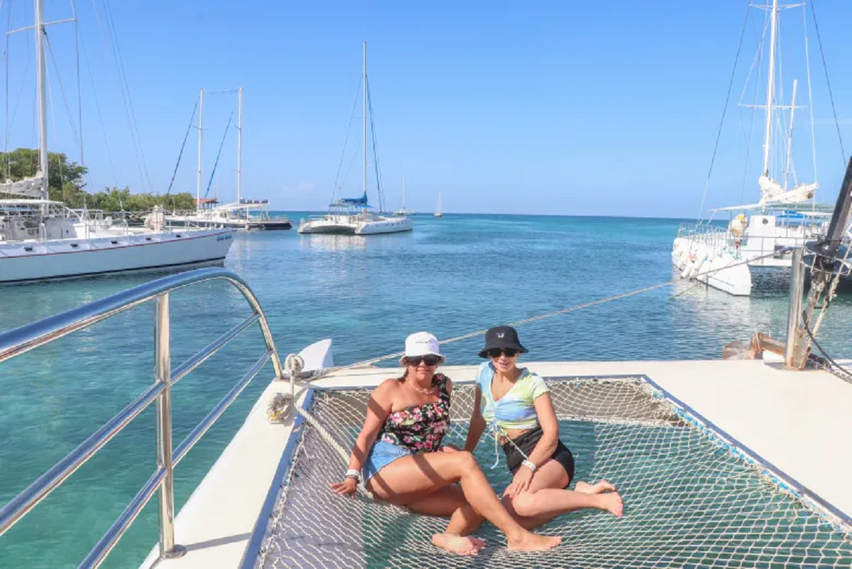 catamaran tour with saona island
